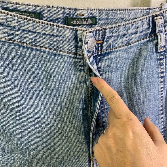 WILD‎ FABLE Denim Super High-Rise 3.5" Inseam Jean Shorts Size 17 - NWT - Picture 3 of 10
